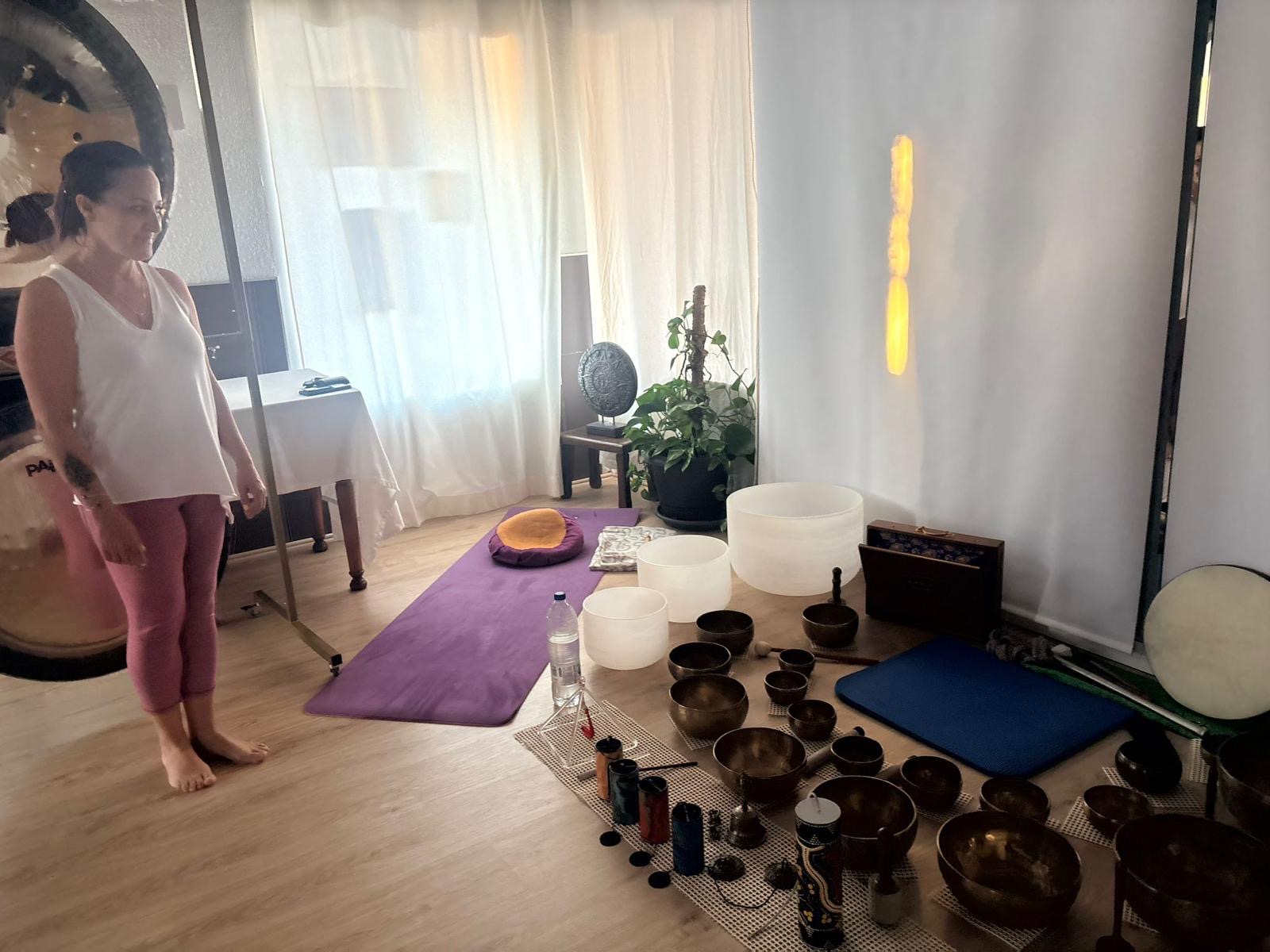 Séance de sonothérapie : bols de cristal et gongs