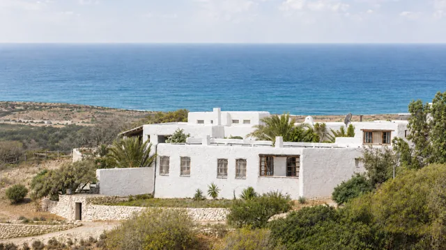Entre Sable et Mer, façade et extérieur